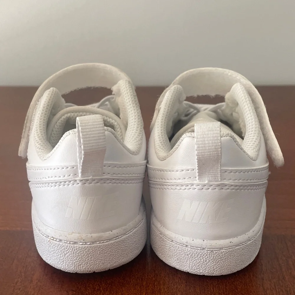 Nike toddler girls (age 4-5) All-White Sneakers - Picture 4 of 9
